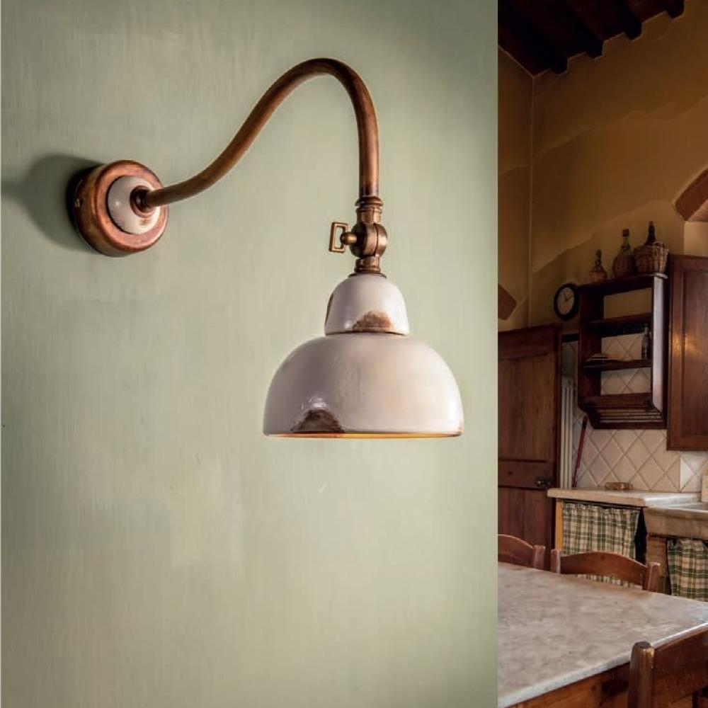 biela mediteranska klasicka nastenna lampa nastenne svietidlo keramika mosadz patinovane vidiecka provensalsky vintage vidiecka kuchyna obyvacka osvetlenie sedliacky dom lampy lameridiana interier anticove starozinny imas florencia.jpg